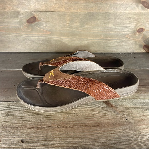 KURU Other - Kuru kala Mens size 8 sandals brown slip on comfort thong flip flop shoes